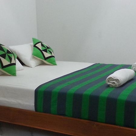 Leesa Villa Safari Resort Uda Walawe Extérieur photo